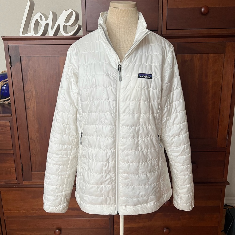 L women’s size, large Patagonia nano puff jacket puffer.  White.